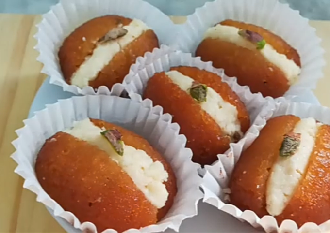 milk-powder-gulab-jamun-with-khoya-recipe-main-photo